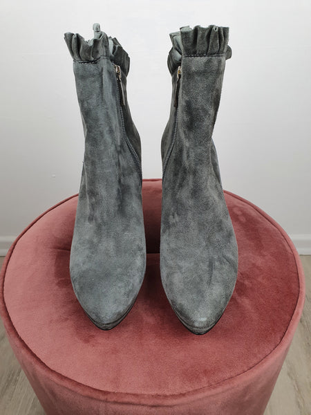 Wildlederstiefelette von Gino Rossi (neu)